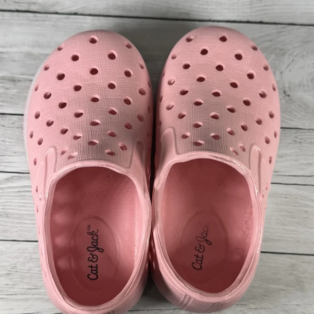 Toddler Cat & Jack Pink Slip-On Water Shoes‎ / Beach Shoes Size 5